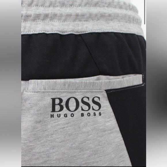 HUGO BOSS track pants | Men Small | gray/black | Like New - Picture 6 of 7